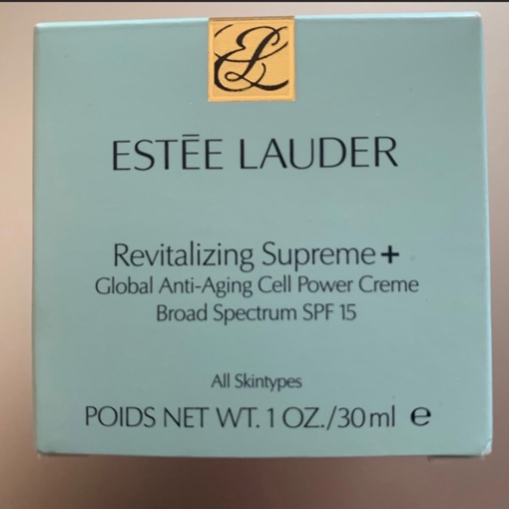 Estée Lauder revitalizing supreme moisturizer + spf